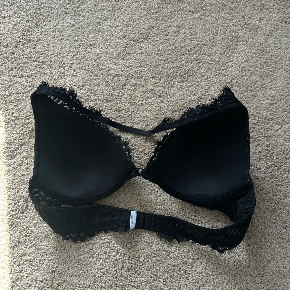 Halter Neck Lightly Lined Lace Bra - Picture 3 of 5
